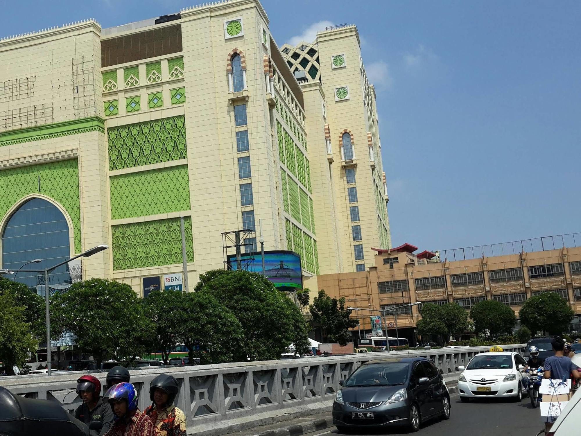 Ihome Residence Jakarta Exterior photo